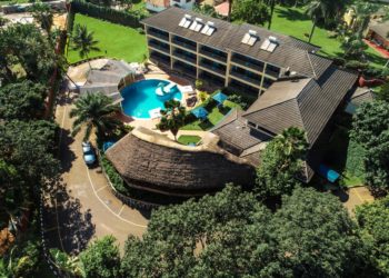 Enjoy a peaceful Valentine’s Day date at Dolphin Suites Hotel