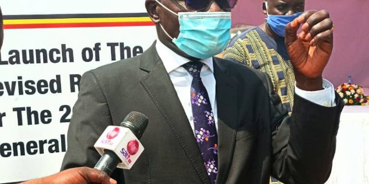 EC chairman cautions against flouting Covid-19 SOPs