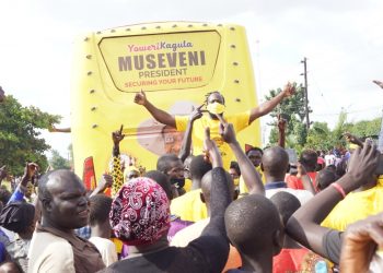 PICTURES: Bebe Cool gets triumphant welcome as NRM campaign mesmerizes Arua City