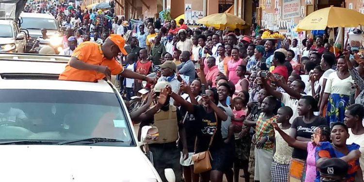 PHOTOS: Gen. Tumukunde given triumphant welcome in Lira