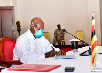 Museveni signs deal for building roads inside DR Congo