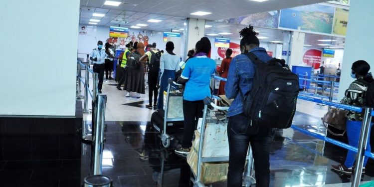 Entebbe Airports passenger numbers increased in August – CAA