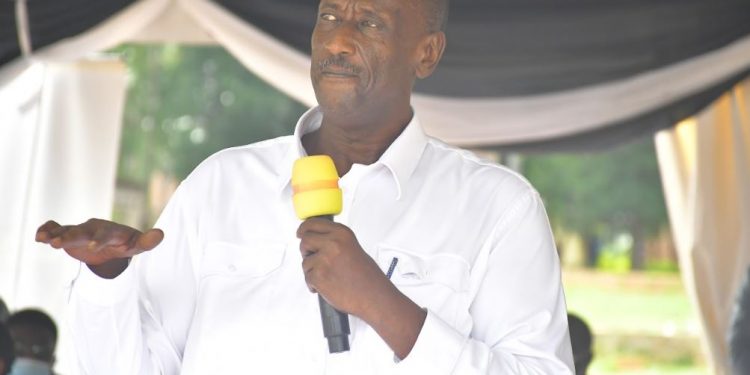 Gen. Saleh lauds Stanbic Bank’s low cost lending to agricultural SACCOS