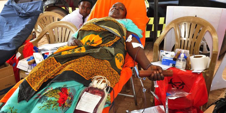 Working together to combat the blood shortage in Uganda